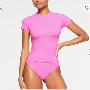 Fits everybody tshirt